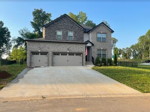 Building Photo - 301 Hemp Ct