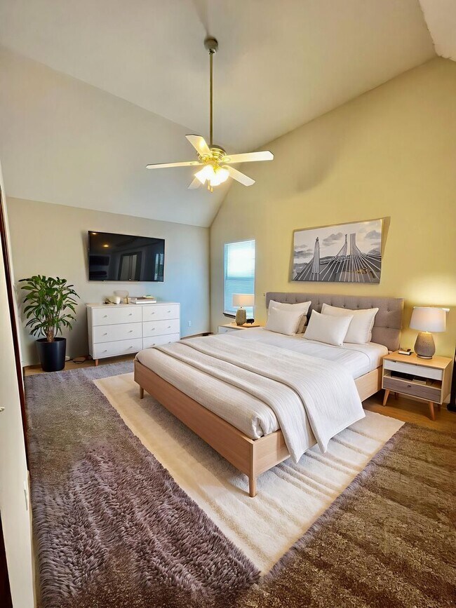 Foto del edificio - Remington Village Townhome in Raymore with unfinished basement!