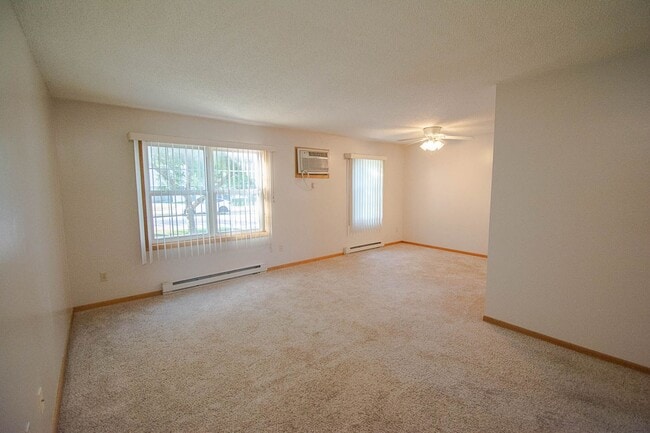 Foto del edificio - 2315 30th Ave NW