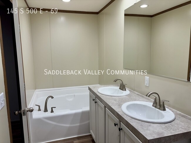 Building Photo - Single wide, 3 bedroom 2 bath mobile home
