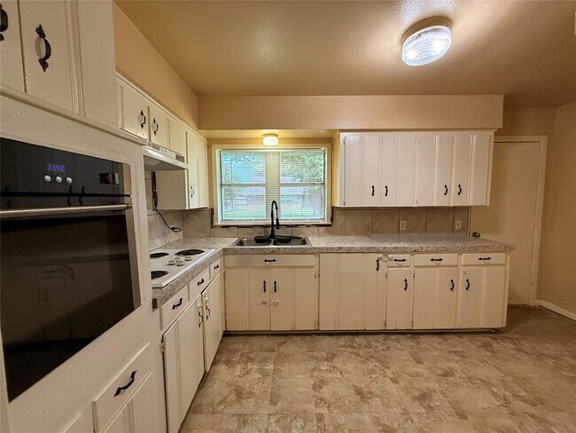 Foto del edificio - 10407 Homestead Rd
