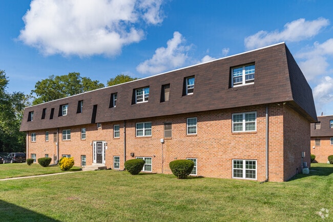 Foto del edificio - Towne Point Apartments