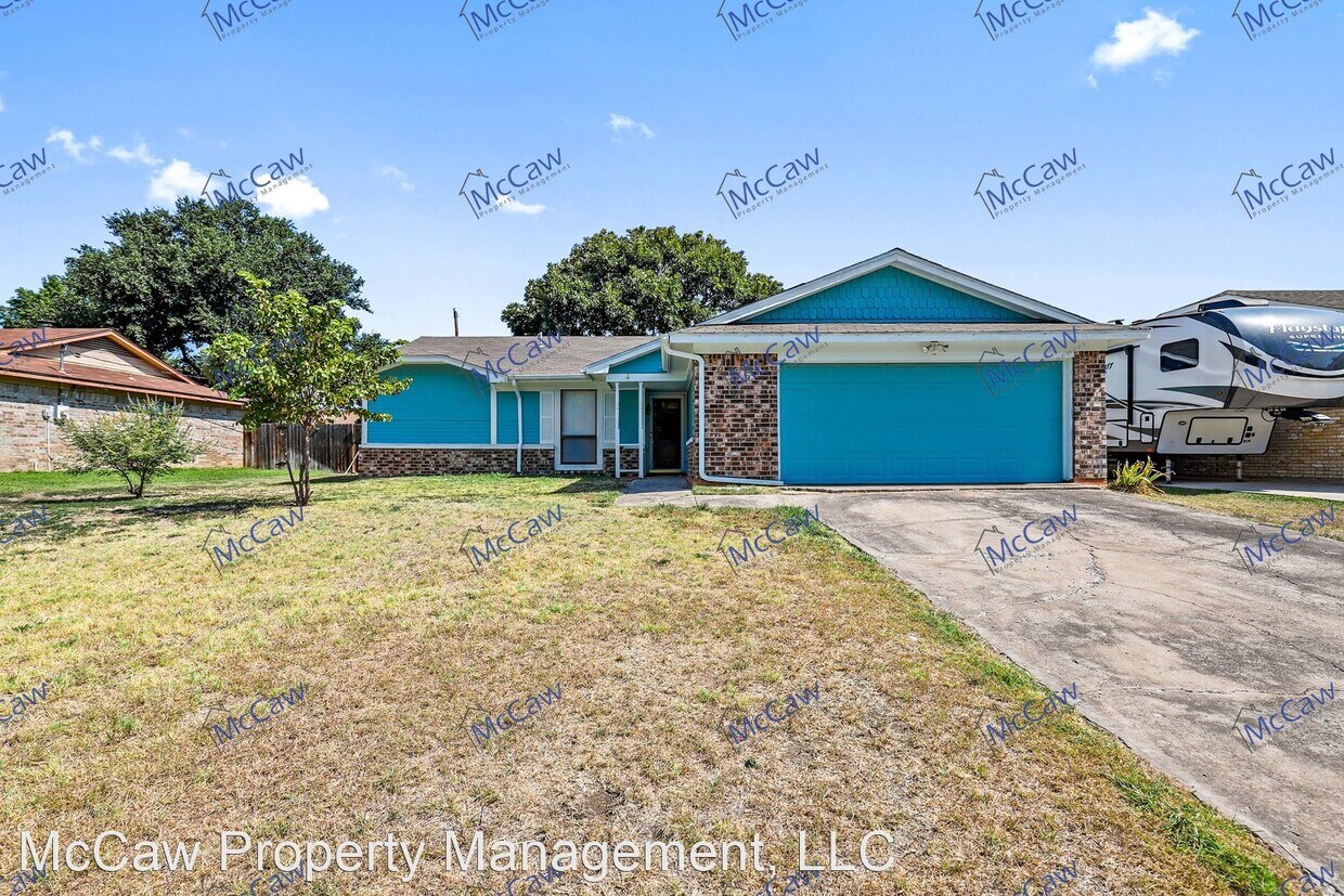 1333 Mercedes St, Benbrook, TX 76126 House Rental in Benbrook, TX