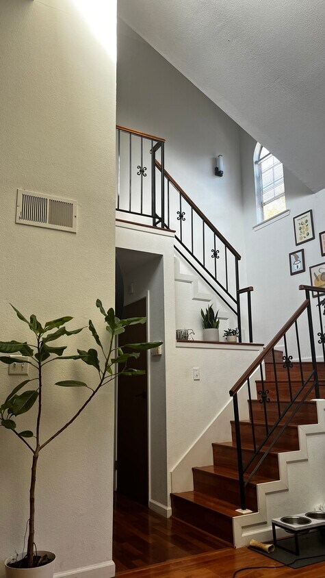 staircase - 7574 Mountain Blvd