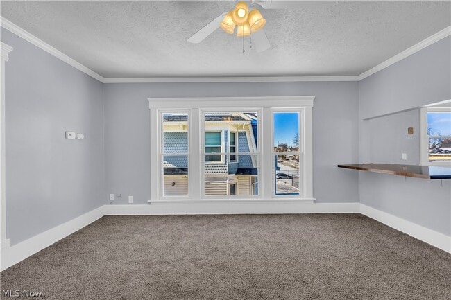 Foto del edificio - 1026 W Fourth St