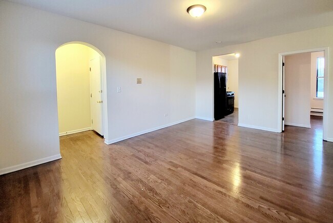 Foto del edificio - 3215 W Diversey Ave