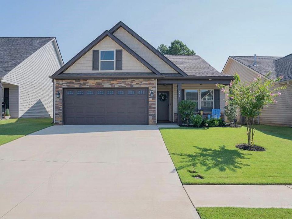 Primary Photo - 550 Ridgeville Crossing Dr
