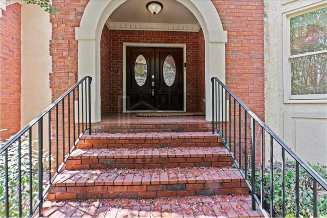Foto del edificio - 200 River Bluff Pkwy