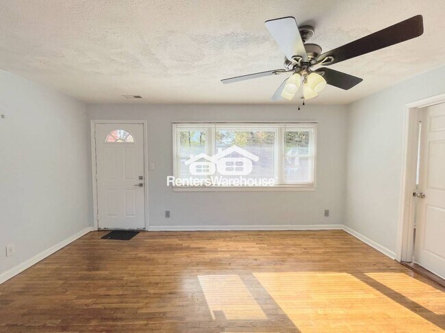 Foto del edificio - 4940 Erskine St