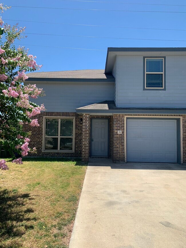 Foto del edificio - 935 Brookview Dr
