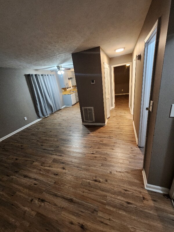 Building Photo - 8 Casey Ln