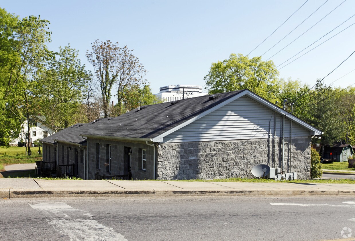 Building Photo - 901 Herman St