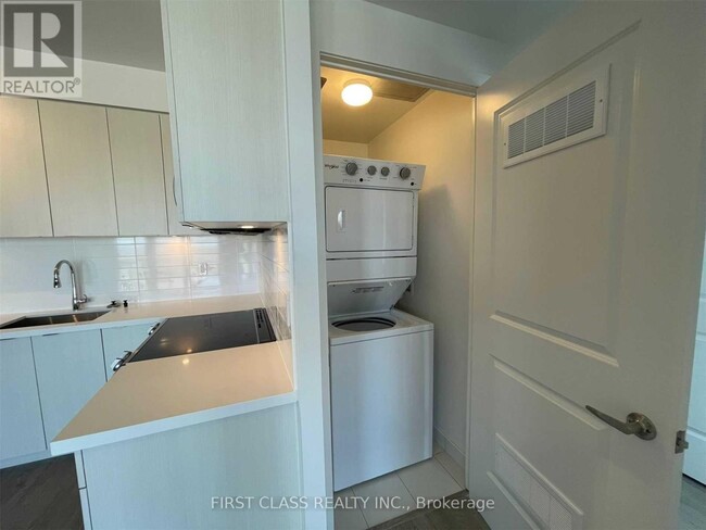Photo du bâtiment - 4655-14655 Metcalfe Ave