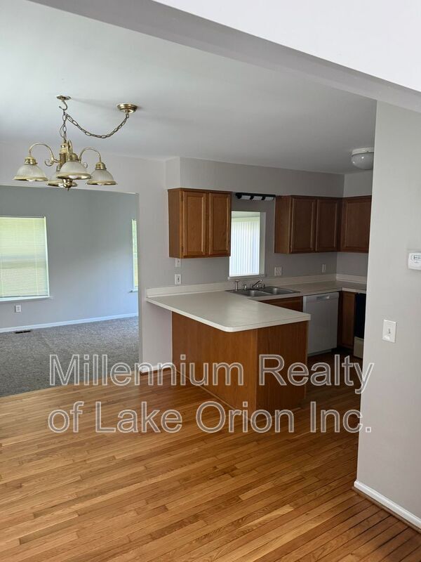 Foto del edificio - 1106 Oak Valley Dr