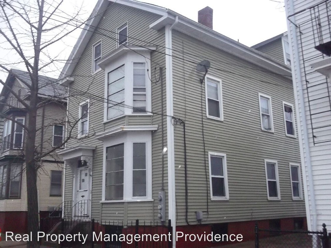 59 Vinton St, Providence, RI 02909 Condo for Rent in Providence, RI