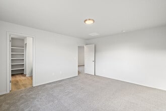 Building Photo - 11881 W Skyhaven St