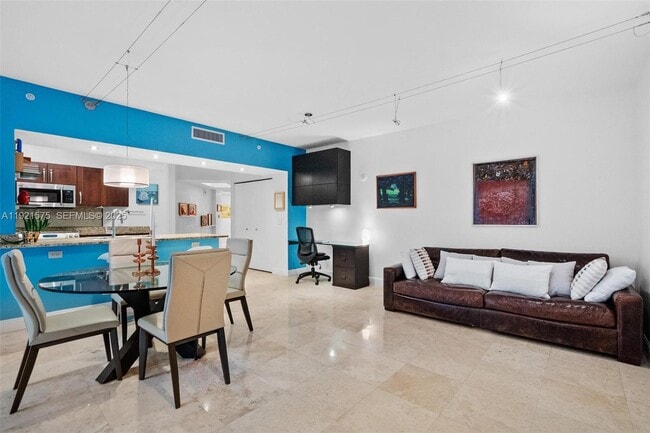 Foto del edificio - 19900 E Country Club Dr