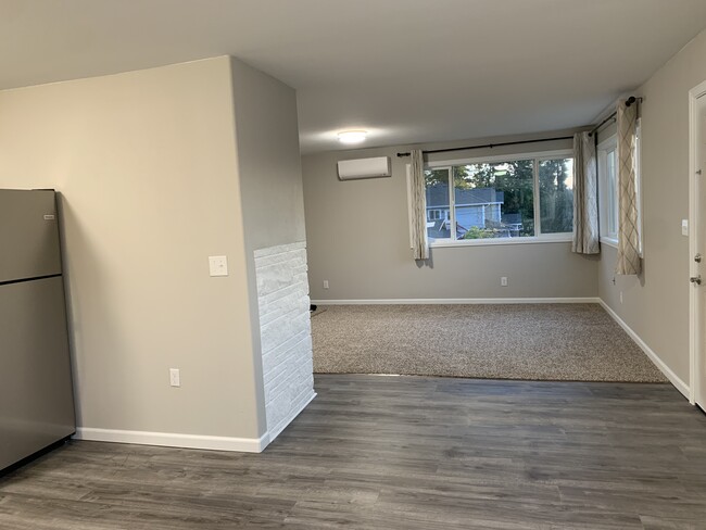 Foto del edificio - 1701 S Mason Ave