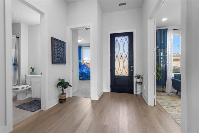 Foto del edificio - 1408 Lawnview Dr