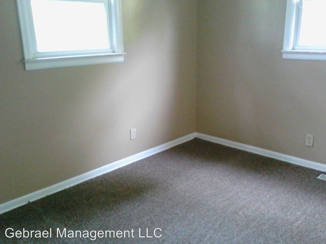 Building Photo - 2 br, 1 bath House - 4030 Blackington Ave.