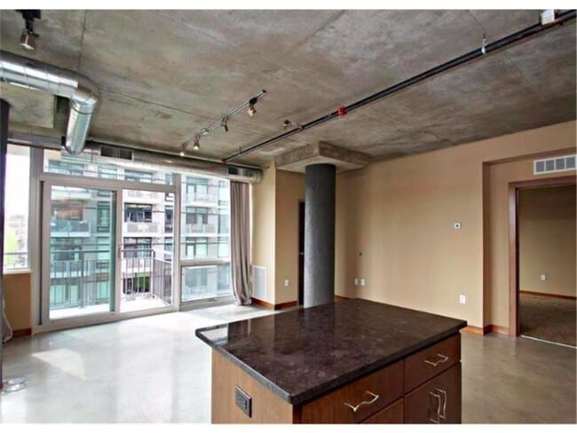 Building Photo - 730 N 4th St