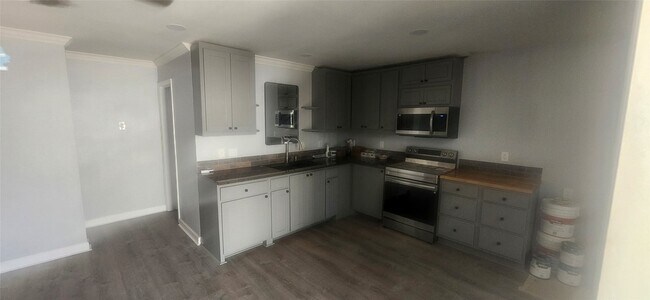 Foto del edificio - 5280 Atwell Ln