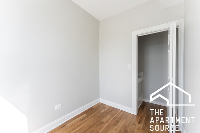 Foto del edificio - 1846 W 18th St