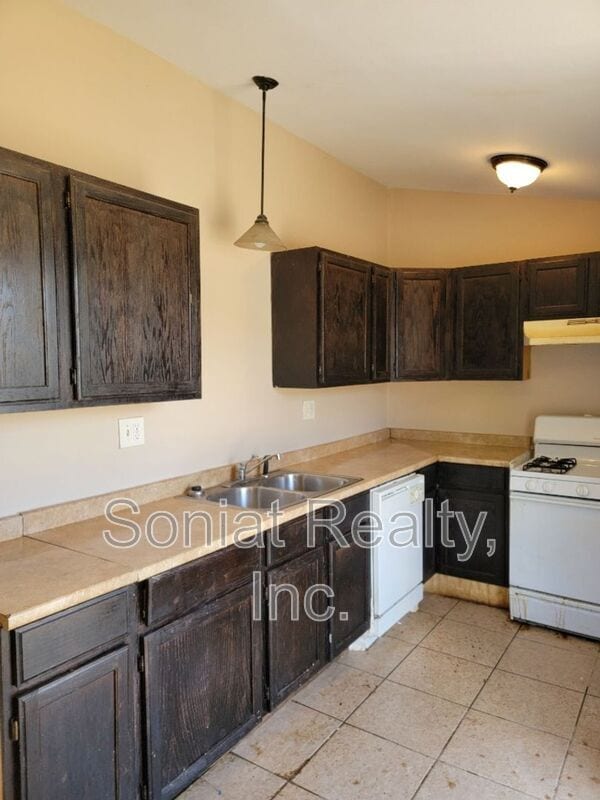 Photo - 8637 1/2 Belfast Street Apartment