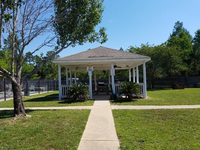 Foto del edificio - 5080 Gautier Vancleave Rd
