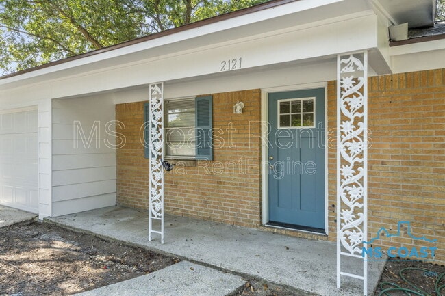Building Photo - 2121 Alice Dr