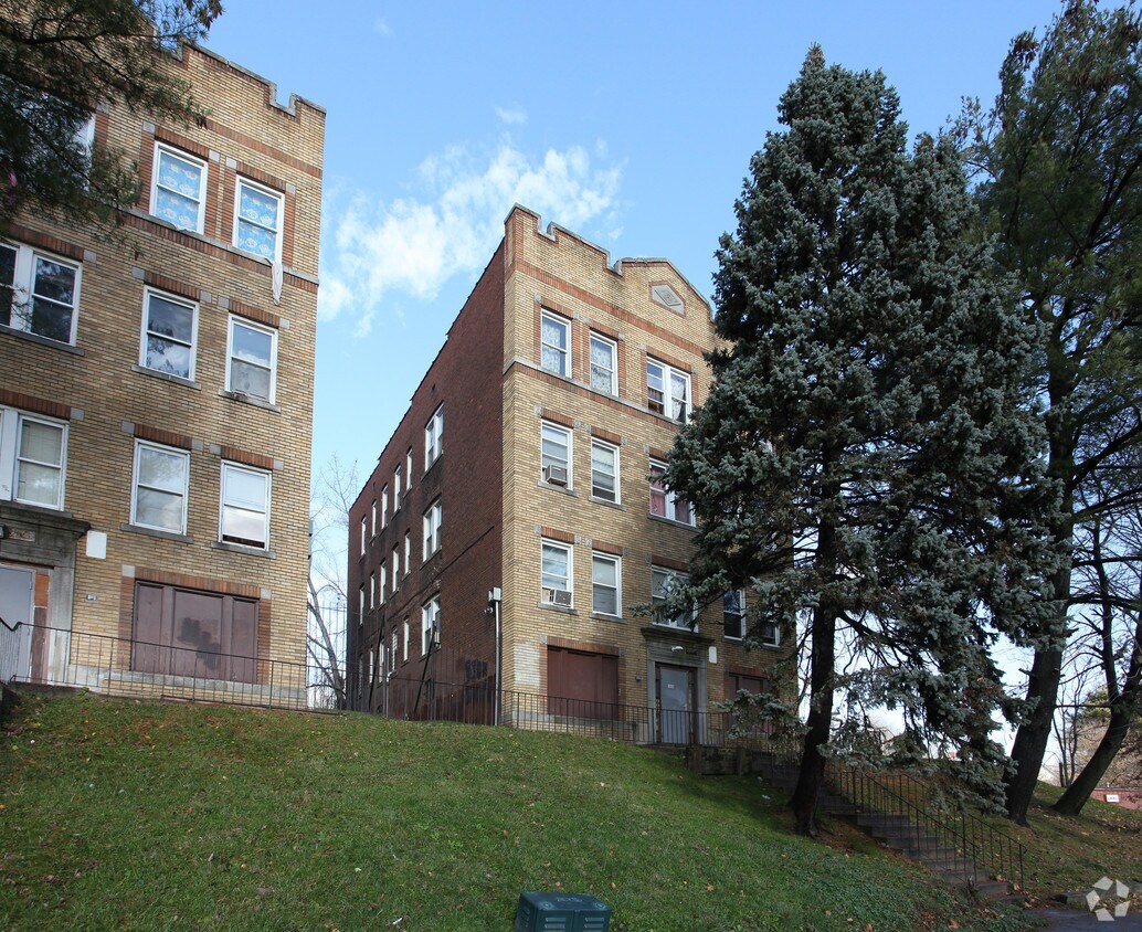 Building Photo - 2503-2505 Main St