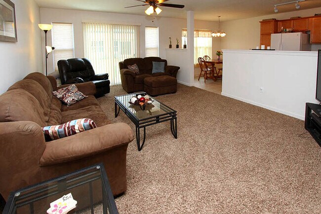 Foto del edificio - 2 Livery Way