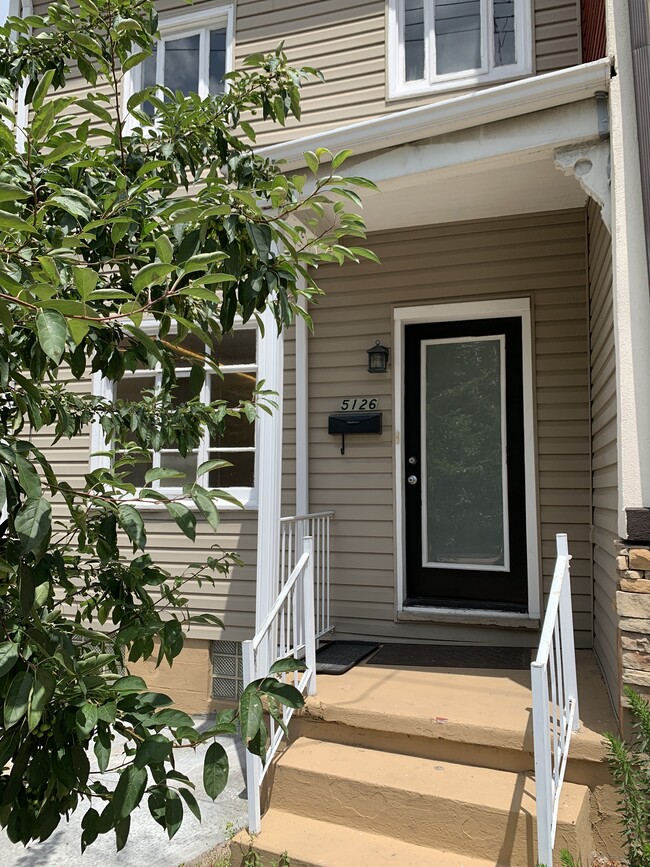 Building Photo - 5126 Stanton Ave