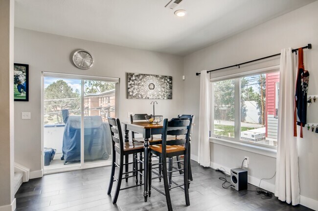 Dinning Area - 1367 Knox Ct