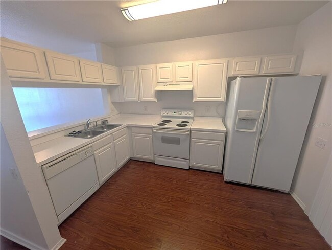 Building Photo - 2327 Lake Woodberry Cir