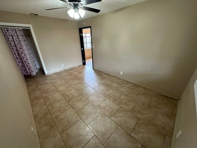 Building Photo - 45456 Foxton Ave
