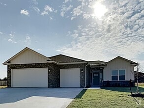 Building Photo - 9904 Glover River Dr