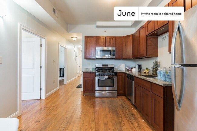Foto del edificio - Room in Shared 3 bed/1 bath home