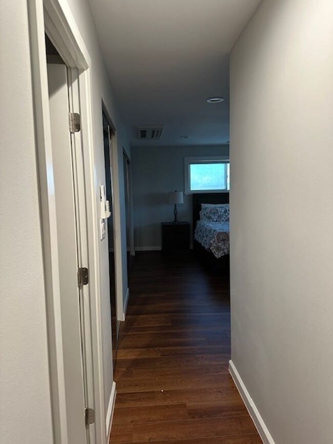 Building Photo - Penthouse in Wailuku secured building