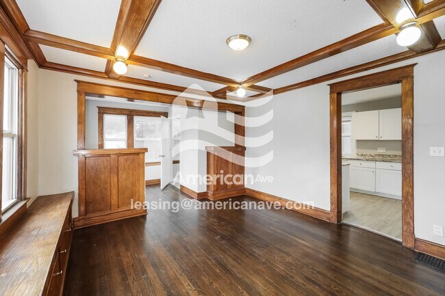 Foto del edificio - 4042 College Ave