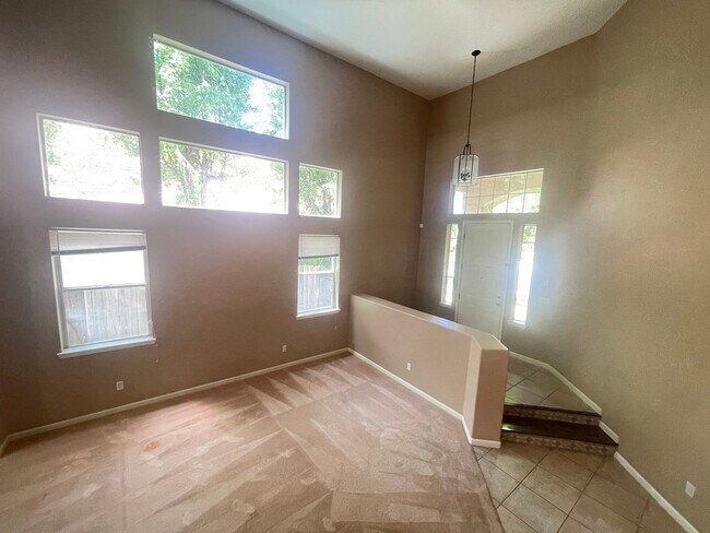 Foto del edificio - 959 Sterling Cir