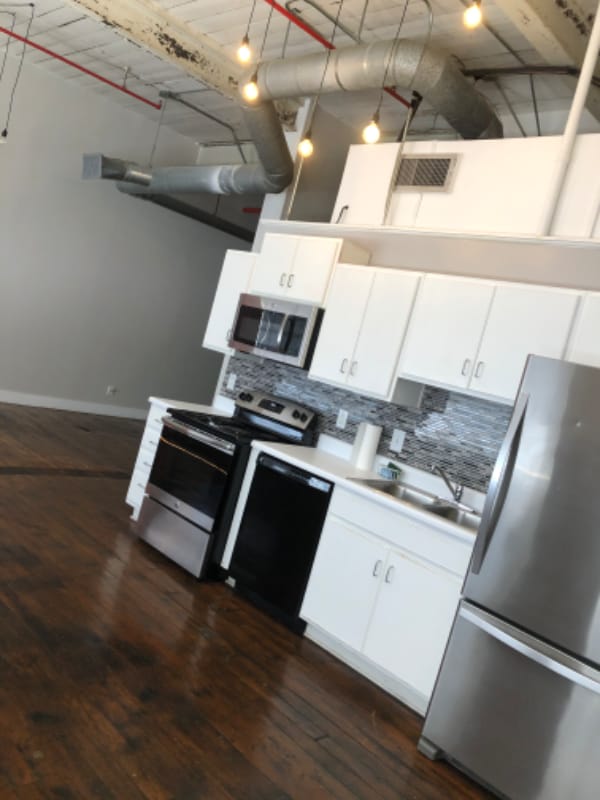 Building Photo - 301 Bradley St