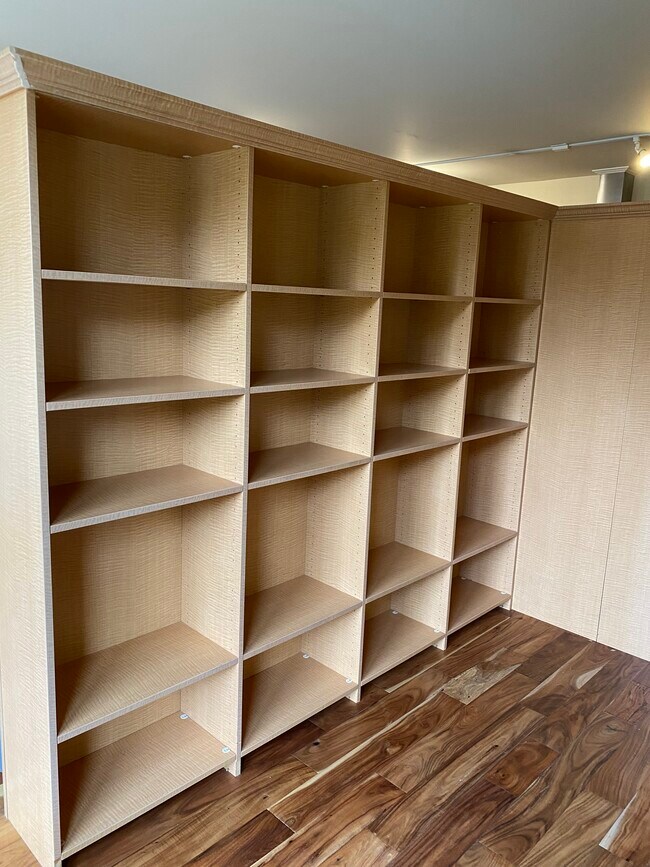 2920 Eastlake Ave E Unit 207, Seattle, WA 98102 Condo for Rent in