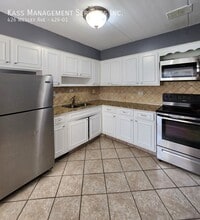 Building Photo - 426 Wesley Ave