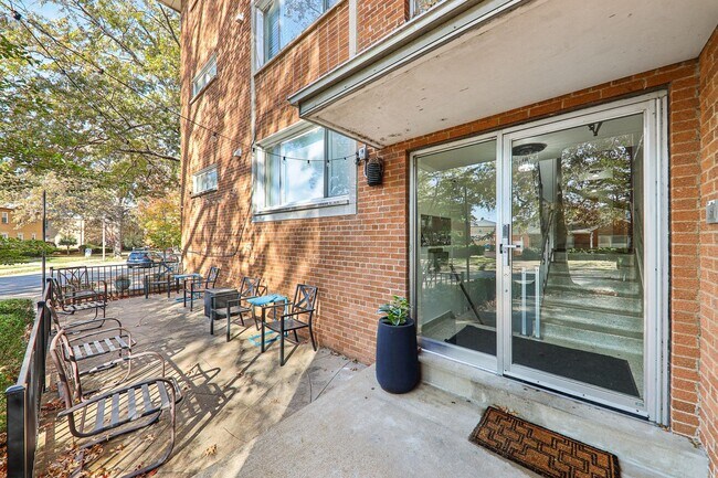 Foto del edificio - St. Louis Hills Charmer