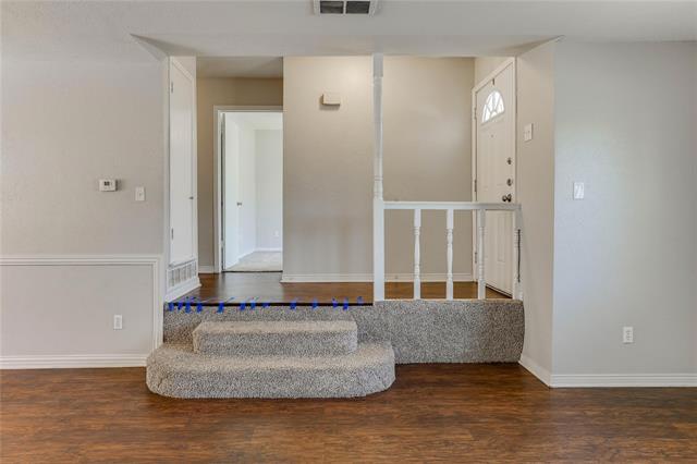 Building Photo - 315 Memory Ln