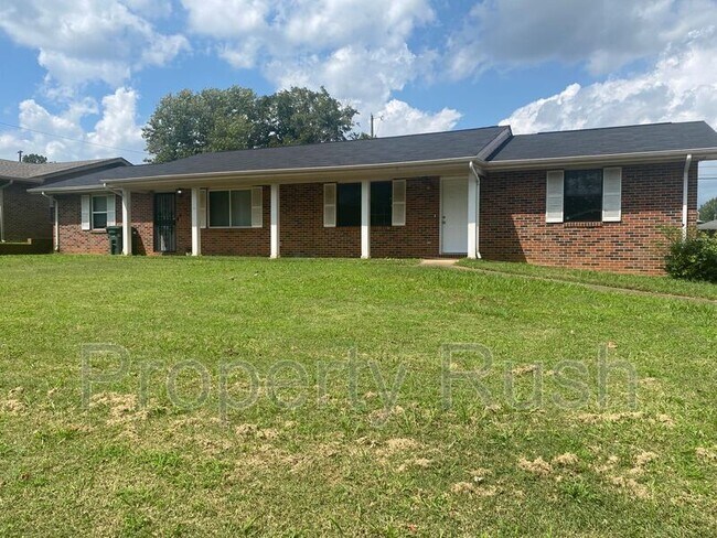 Building Photo - 5003 Marylin Ln