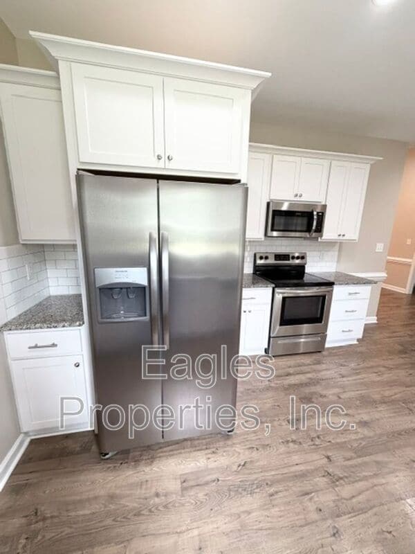 Building Photo - 328 N Landing Dr