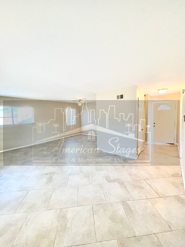 Building Photo - 3355 Via Dona