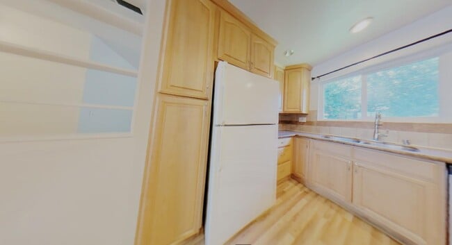 Foto del edificio - 1355 Kingfisher Way